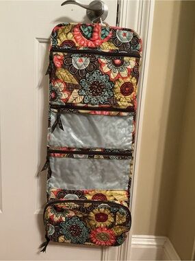 Vera Bradley Hanging Expandable Cosmetics Toiletries Travel Bag “Flower Shower”